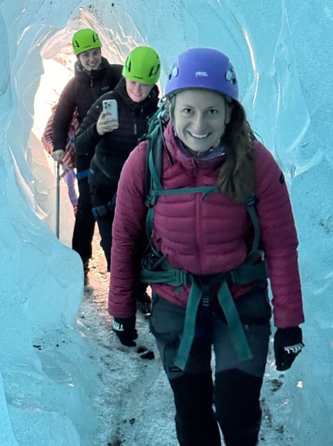 Skaftafell: Ice Cave Tour and Glacier Hike - The 20-minute approach to Falljökull