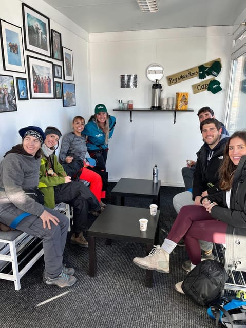 Skaftafell: Ice Cave Tour and Glacier Hike - Guides, safety, and the feel of the group