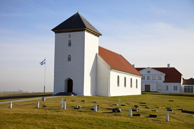 Sky Lagoon Ticket with 7-Step Ritual and Transfers from Reykjavik - Mount Keilir and Bessastadir: What You See From the Bus and Pool