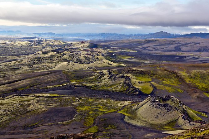 Small Group Day Tour to Lakagigar volcano by Super Jeep from Klaustur - The Laki and Tjarnargígur crater walk