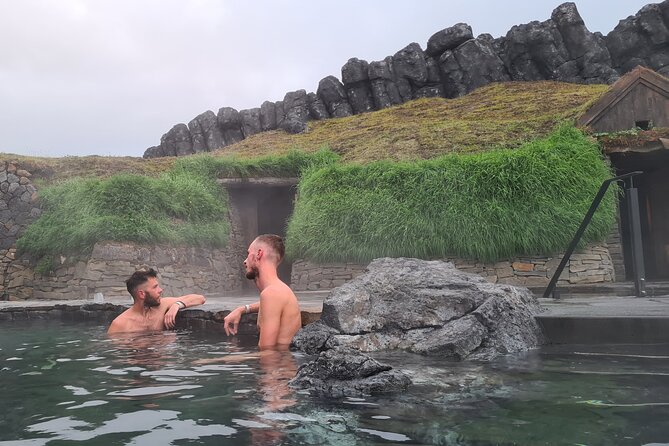 Small-Group Golden Circle, Sky Lagoon with Ticket & Kerid Crater - Thingvellir: where Iceland’s plates pull apart