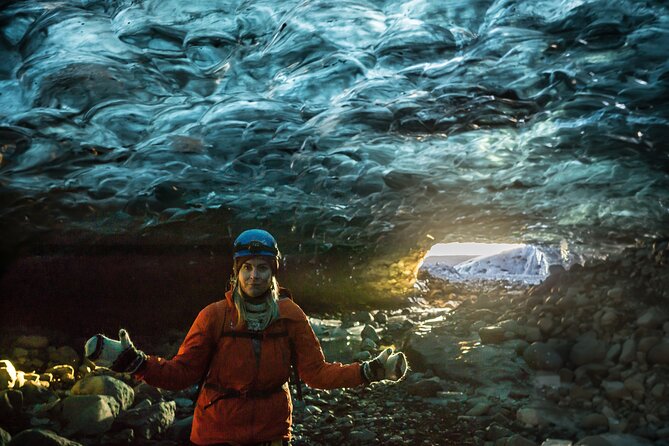 Small-Group Ice Cave Tour from Jökulsárlón - Inside the cave: 30 to 40 minutes, sometimes longer