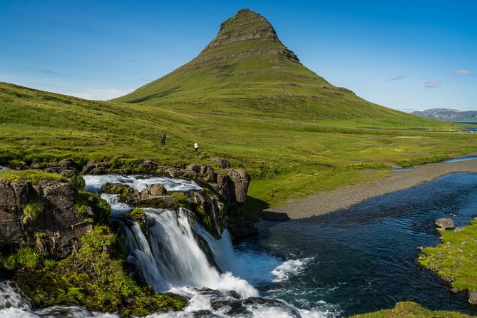 Snaefellsnes National Park and Natural Wonders from Reykjavik - Djúpalónssandur, black pebbles and hard coastal history