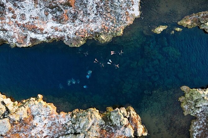 Snorkel the Silfra Fissure-Meet on Location (Free Photos & Cocoa) - What the snorkeling route feels like