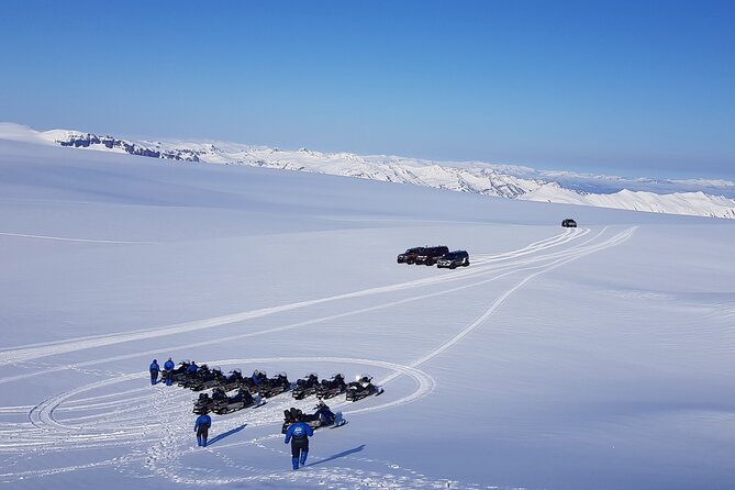 Snowmobile tour on Vatnajökull - Clothing, cold, and practical preparation