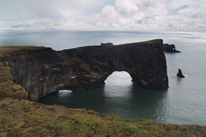 South Coast and Glacier Lagoon Day Trip by Super Jeep from Reykjavik - Fjaðrárgljúfur adds a canyon to the route