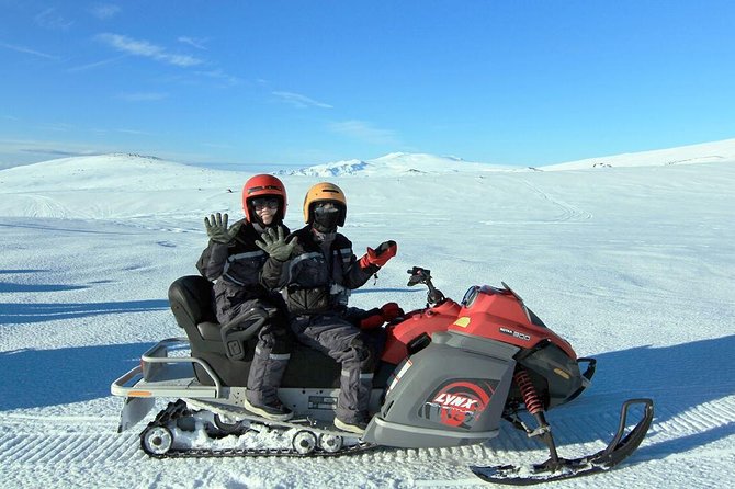South Coast and Glacier Snowmobiling Day Trip from Reykjavik - Food, clothing, and other practical details