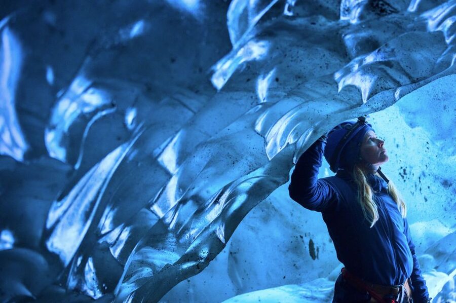 South Coast Iceland: 2-Day Blue Ice Cave & Jokulsarlon Tour - Entering the blue ice cave