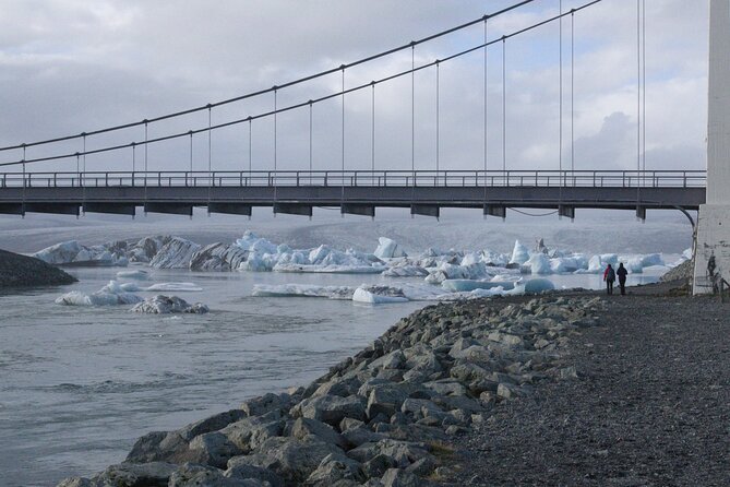 South Coast Including Vatnajökull National Park and Jökulsárlón Glacier Lagoon - Why the private format matters on a 10-hour day