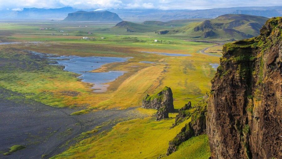 South Coast of Iceland. Black beach, glaсier, waterfalls... - Sólheimajökull: the day’s active centerpiece