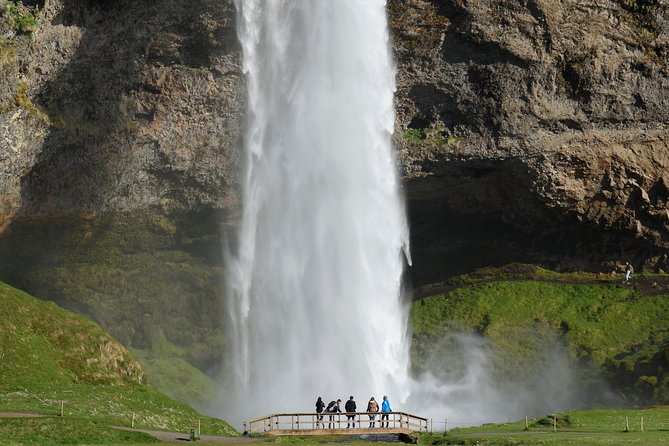 South Coast, Waterfalls and Vík village from Reykjavik - Seljalandsfoss saves a wet finale