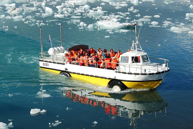South Iceland and Glacier Lagoon: Jökulsárlón with Boat Tour - The early road to Hvolsvöllur and Eyjafjallajökull