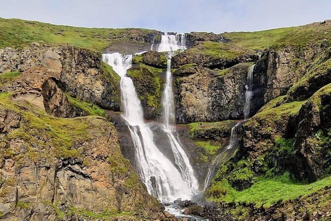 Stuðlagil Canyon and Vök Baths Day Tour - The schedule can feel tight at the baths