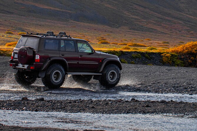 Super Jeep Private Tour at Thórsmörk - What the private price means for your group