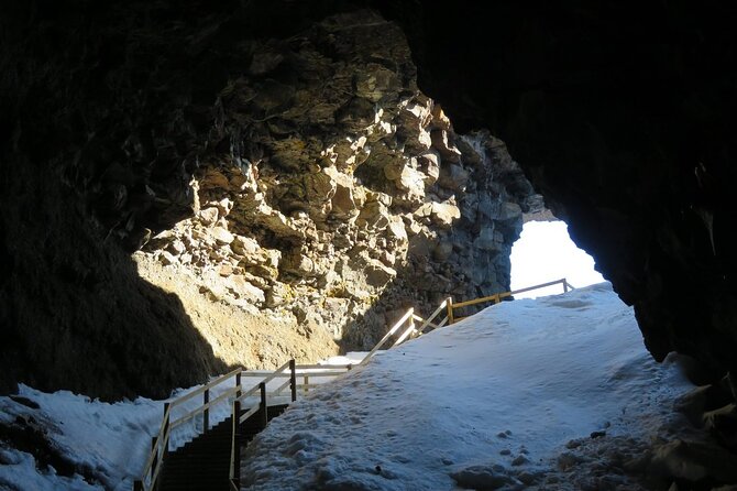 The Cave Explorer - Key points to know before entering Víðgelmir