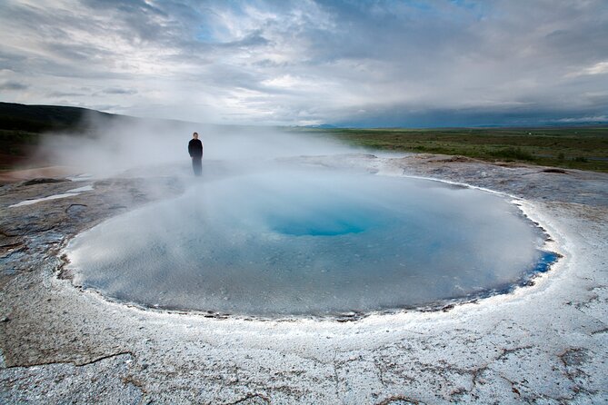 The Golden Circle Guided Bus Tour from Reykjavik - What the guide and bus add to the day