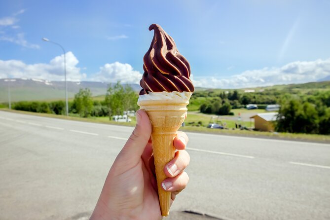 The Icelandic Sweet Tooth Tour - Ingólfstorg and the walk along Laugavegur
