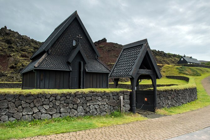 Vestmannaeyjar, Puffins & Volcanoes Small Group Day Tour - The journey from Reykjavík to Heimaey