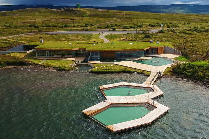 Vök Baths Admission Ticket - The sauna, showers, and small comforts
