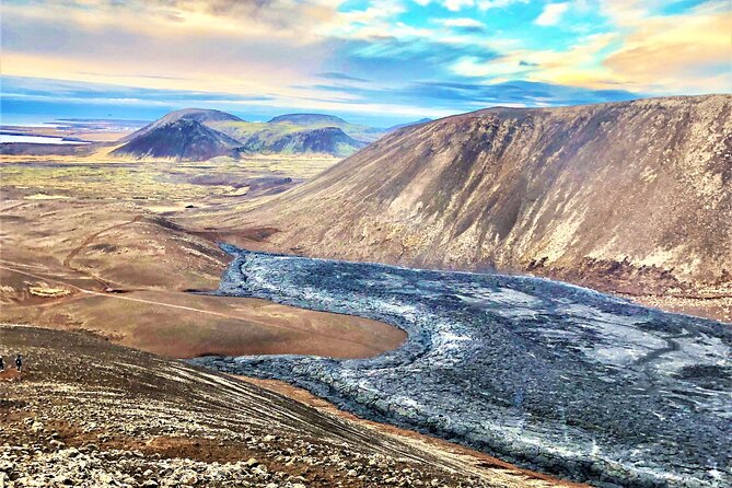 Volcano Eruption Site Hike from Reykjavik - What to pack for the volcanic terrain