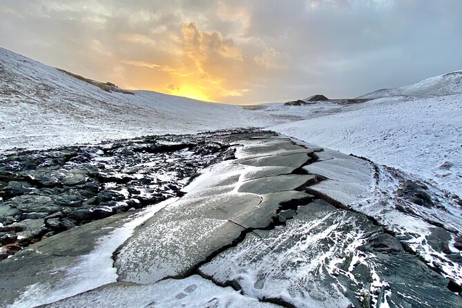 Volcano Eruption Site Hike & Reykjanes Tour from Reykjavik - The Bridge Between Continents needs a reality check