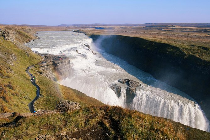 Whale Watching and Golden Circle Tour from Reykjavik - The handoff from Elding to Gray Line