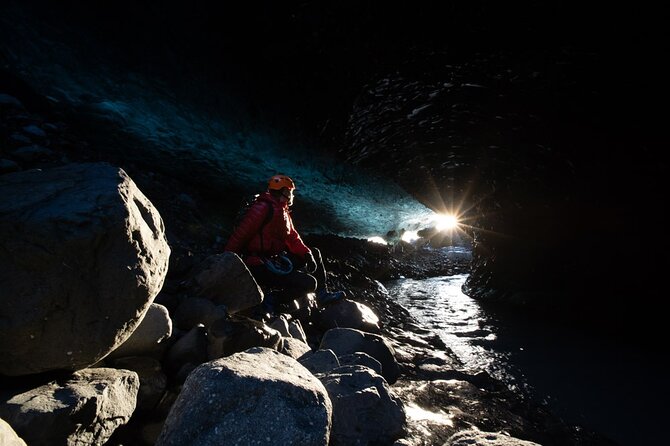 Winter Ice Cave + Climbing Private Photoshoot - 20 Shot Package - Guides who shape the day