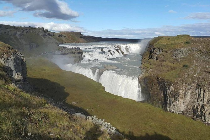 Your private golden circle tour with a personal guide - Efstidalur and Friðheimar on the wider Golden Circle route